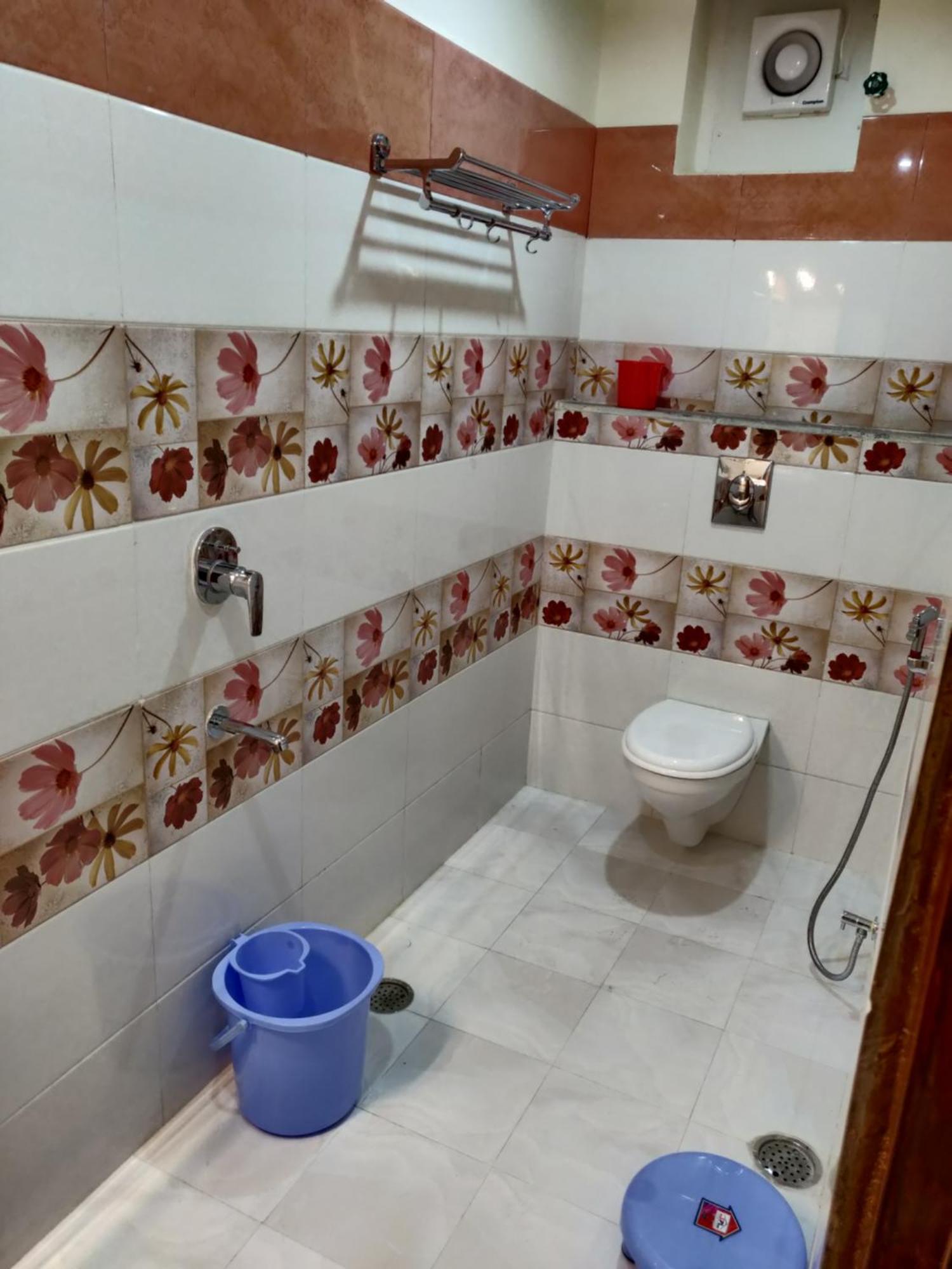 Hotel Benaras Gharana Inn Varanasi Exterior photo